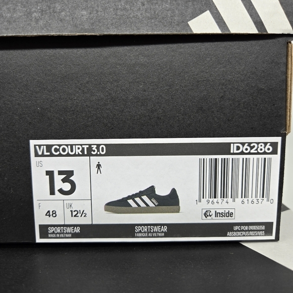 Athletic_Shoes